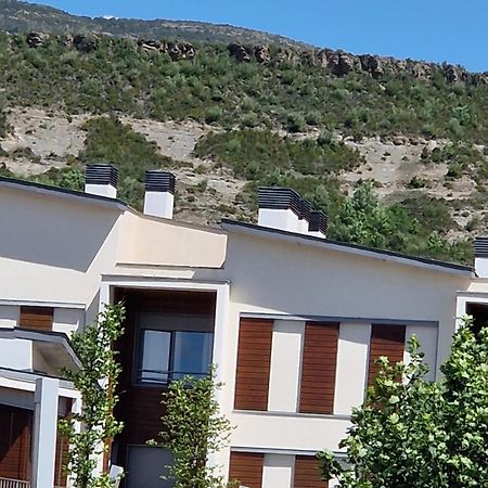 Duplex Gaby Apartment Sabinanigo Ngoại thất bức ảnh
